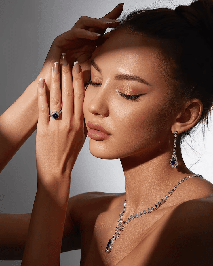 Elegance after dark